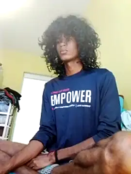 Snapshot of skinniyGabriel chatting on November 13, 2025, 12:31 pm skinniyGabriel online show from November 13, 2025, 12:31 pm