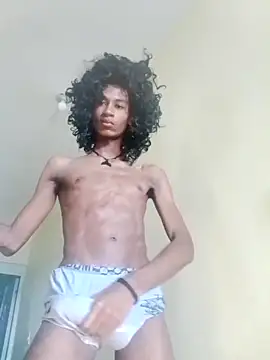 Snapshot of skinniyGabriel chatting on November 17, 2025, 12:42 pm skinniyGabriel online show from November 17, 2025, 12:42 pm