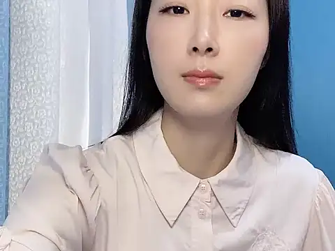 ella55-- online show from November 16, 2025, 1:10 am