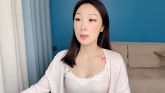 ella55-- online show from April 29, 2026, 1:10 am
