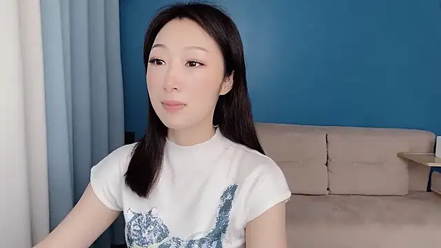 ella55-- online show from May 6, 2026, 1:09 am