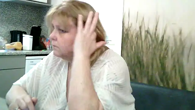 Sylviastar46 online show from March 29, 2026, 3:57 pm