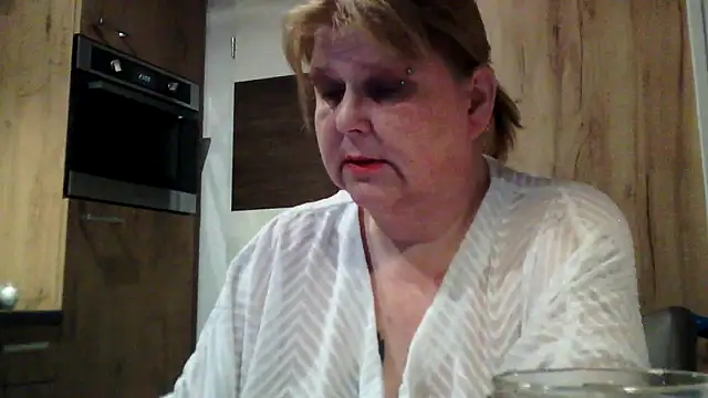 Sylviastar46 online show from March 21, 2026, 8:46 pm