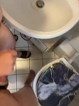Teeny-Slut18 online show from June 30, 2026, 5:29 am