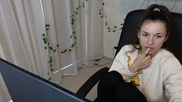 Ulyanix online show from March 4, 2026, 5:04 am