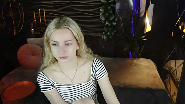 Snapshot of Jessie_Cuti chatting on January 9, 2026, 1:40 pm Jessie Cuti online show from January 9, 2026, 1:40 pm