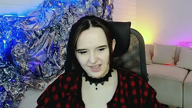 IreneBailey online show from November 22, 2025, 9:08 am