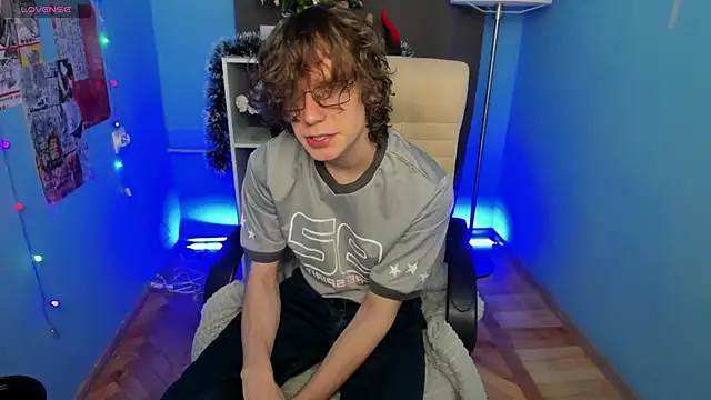 LeoBensyten online show from November 28, 2025, 2:06 pm