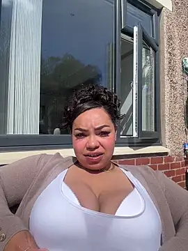 kennedylorel online show from April 19, 2026, 11:55 am