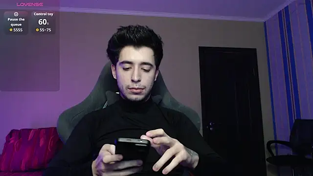 Yofukashii online show from December 15, 2025, 10:59 pm