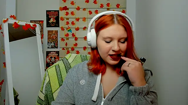 FoxPlayXX online show from November 17, 2025, 7:40 pm