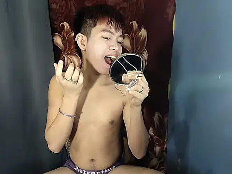 newcummersxx online show from July 11, 2026, 11:10 am