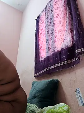 pujapujarrrr online show from November 23, 2025, 6:01 am