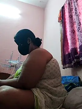 pujapujarrrr online show from November 20, 2025, 5:52 am