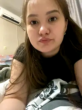 Regina Lynne online show from November 5, 2025, 1:47 pm