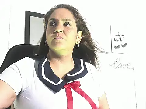 Snapshot of Evaa_white chatting on January 12, 2026, 12:34 pm Evaa white online show from January 12, 2026, 12:34 pm