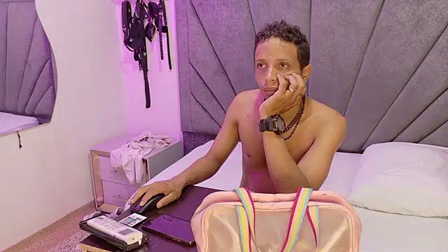 Snapshot of DamianandEva chatting on March 26, 2026, 1:20 pm DamianandEva online show from March 26, 2026, 1:20 pm