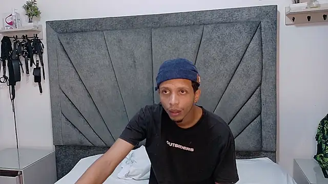 DamianandEva online show from January 17, 2026, 12:53 pm