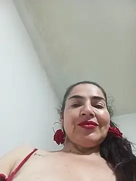 MaryRoze  online show from May 27, 2026, 1:57 am