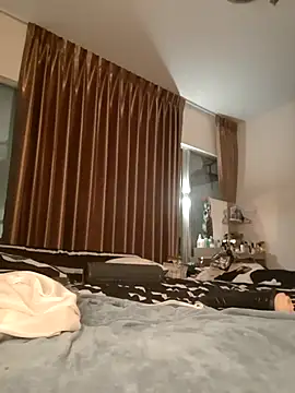 Snapshot of BKKxs_Th chatting on December 5, 2025, 2:37 pm BKKxs Th online show from December 5, 2025, 2:37 pm