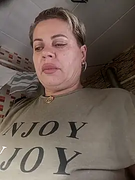 MilkySky online show from December 22, 2025, 8:42 pm