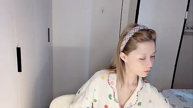 yuyu-33 online show from March 5, 2026, 6:43 am