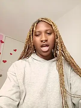 Snapshot of EvonyFoxxx chatting on March 4, 2026, 4:09 am EvonyFoxxx online show from March 4, 2026, 4:09 am