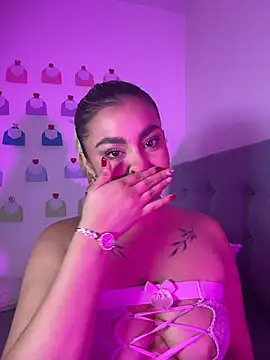 Snapshot of Elina_Hills chatting on February 9, 2026, 2:37 pm Elina Hills online show from February 9, 2026, 2:37 pm