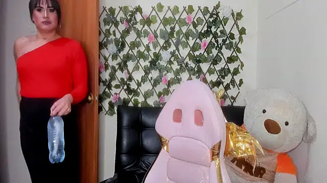 melani ferraraa  online show from November 28, 2025, 7:30 am