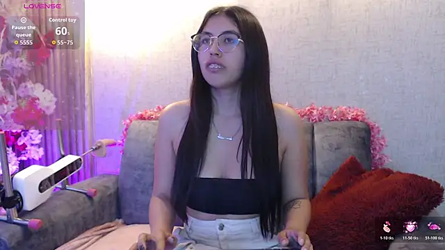 Valk submissive online show from February 5, 2026, 4:41 am