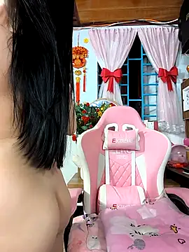 Snapshot of Okleotina9 chatting on February 27, 2026, 5:02 pm Okleotina9 online show from February 27, 2026, 5:02 pm