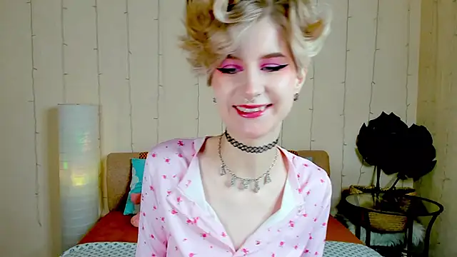 Angel Julles online show from November 1, 2025, 1:12 am