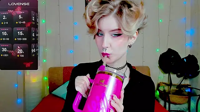 Angel Julles online show from November 13, 2025, 12:58 am