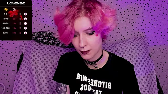 Angel Julles online show from July 10, 2026, 9:59 pm