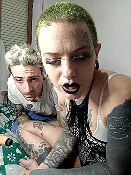 Snapshot of MorenaBlackMoon chatting on October 31, 2025, 4:25 pm MorenaBlackMoon online show from October 31, 2025, 4:25 pm