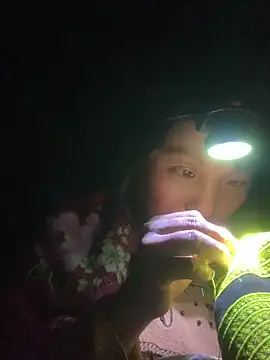 bi-bo123 online show from November 28, 2025, 1:22 pm