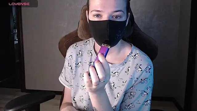 Snapshot of ZlatoslavaLo chatting on December 1, 2025, 6:03 am ZlatoslavaLo online show from December 1, 2025, 6:03 am