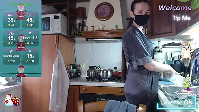 Snapshot of ZlatoslavaLo chatting on December 17, 2025, 7:02 am ZlatoslavaLo online show from December 17, 2025, 7:02 am