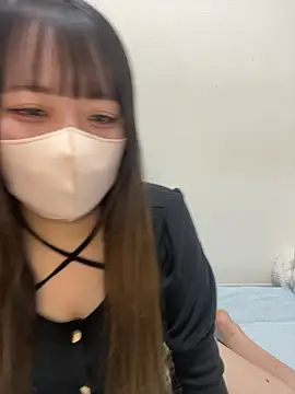 Snapshot of emiri_da_nyan chatting on May 18, 2026, 11:26 am emiri da nyan online show from May 18, 2026, 11:26 am