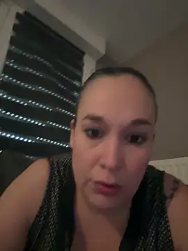 Snapshot of Girlysensuelle chatting on November 3, 2025, 8:40 am Girlysensuelle online show from November 3, 2025, 8:40 am