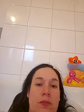 Snapshot of Girlysensuelle chatting on December 20, 2025, 8:39 am Girlysensuelle online show from December 20, 2025, 8:39 am