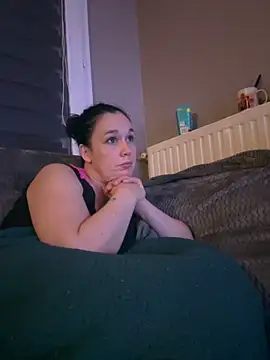 Snapshot of Girlysensuelle chatting on November 17, 2025, 8:46 pm Girlysensuelle online show from November 17, 2025, 8:46 pm