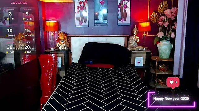 Plastique PATRICIA online show from February 13, 2026, 3:28 am