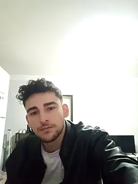 yasinesra757  online show from December 20, 2025, 1:25 pm