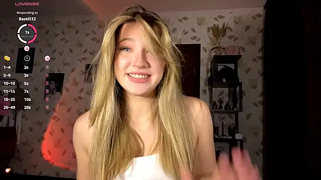 OrethaEredia online show from November 8, 2025, 3:48 pm