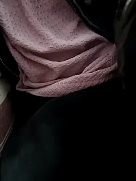 Snapshot of hotshow55 chatting on December 4, 2025, 2:16 pm hotshow55 online show from December 4, 2025, 2:16 pm