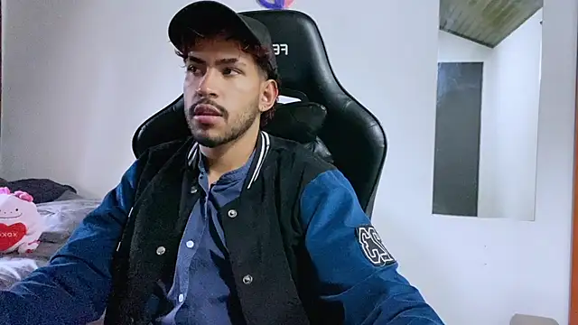 3v1l online show from November 3, 2025, 10:13 pm