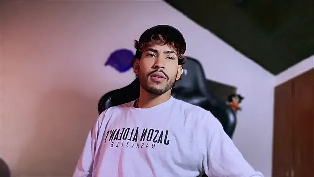 3v1l online show from December 4, 2025, 5:23 pm