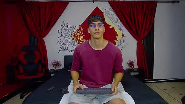 AlessioVitale online show from January 13, 2026, 12:09 pm