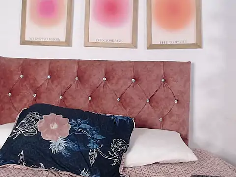 Madisonkay online show from November 11, 2025, 7:08 pm